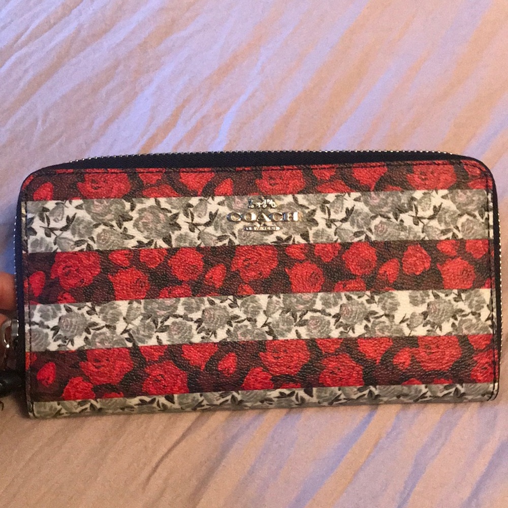 Unique Coach Wallet
